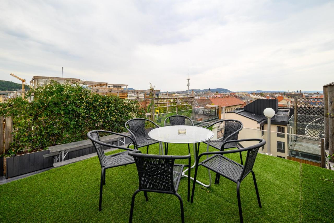 3Bedroom Triplex Rooftop Apartment Budapest Eksteriør billede