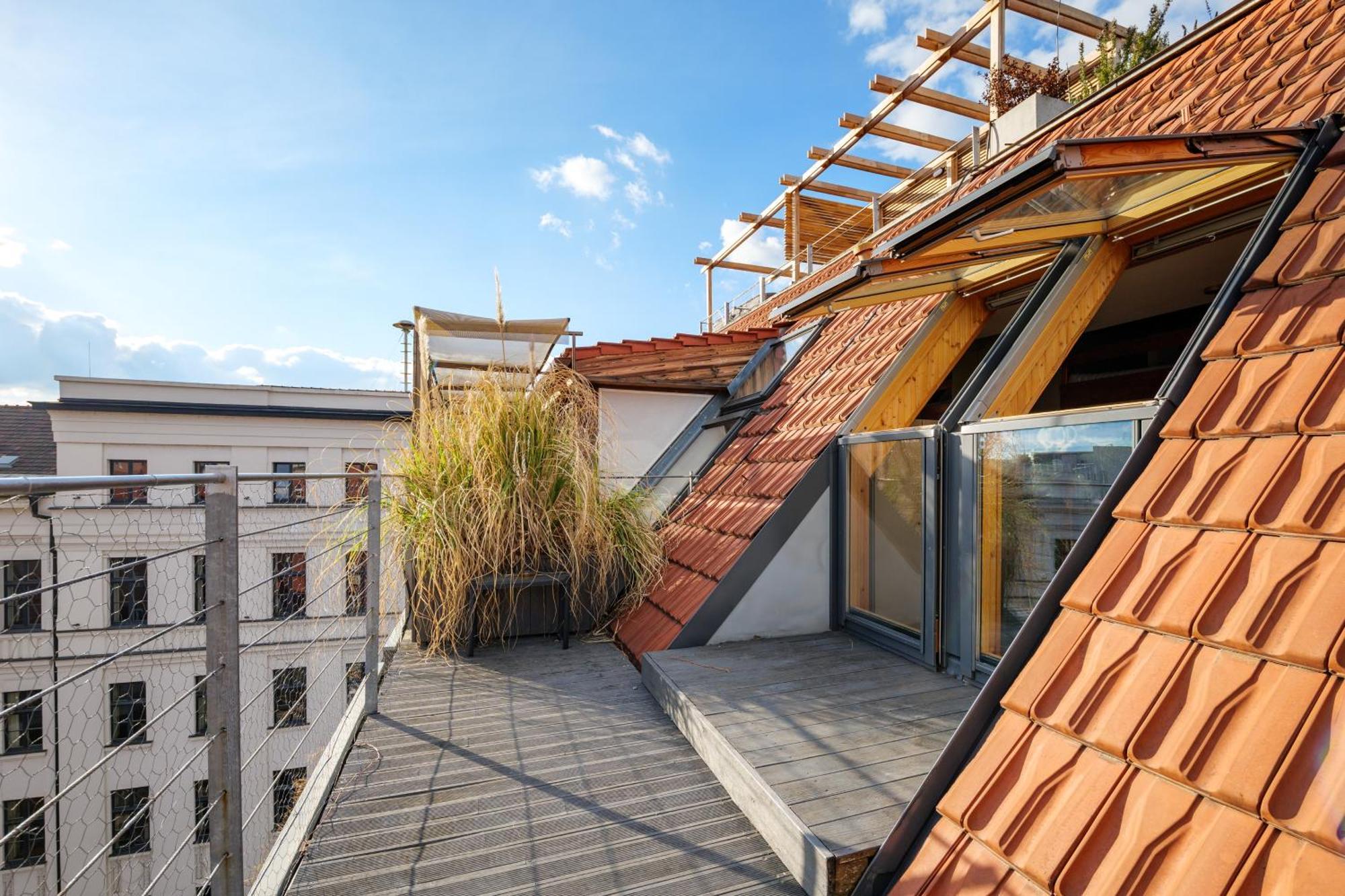 3Bedroom Triplex Rooftop Apartment Budapest Eksteriør billede