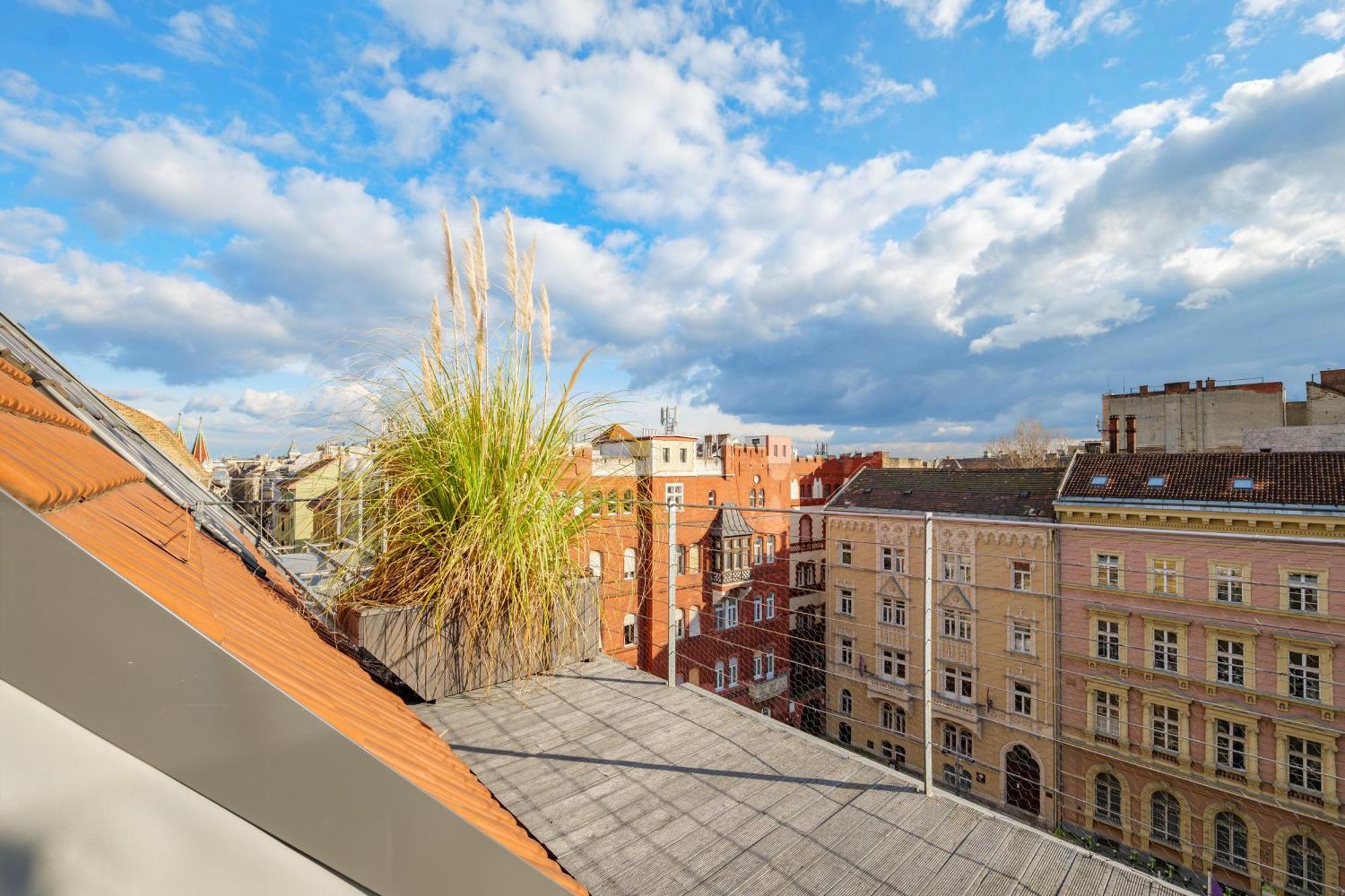 3Bedroom Triplex Rooftop Apartment Budapest Eksteriør billede
